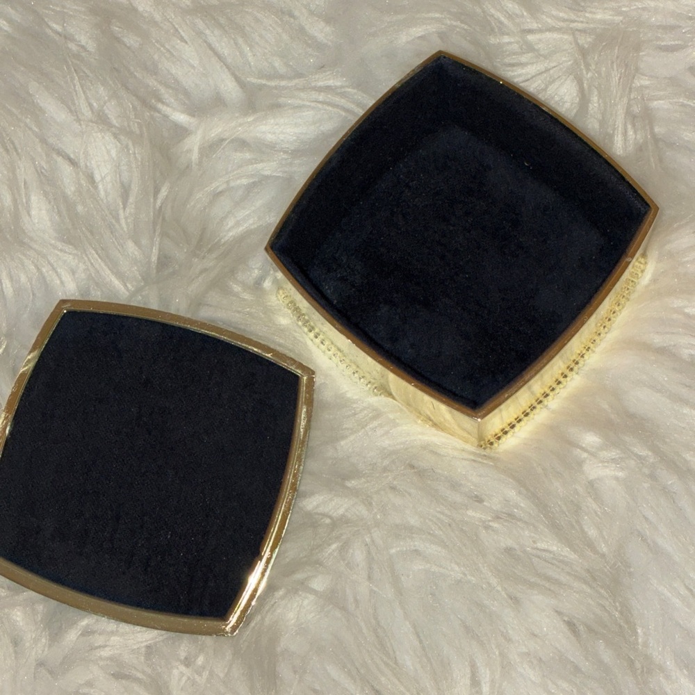 Judith Ripka Textured Anti-Tarnish Sapphire Blue Jewelry Box/Decor - Picture 3 of 5